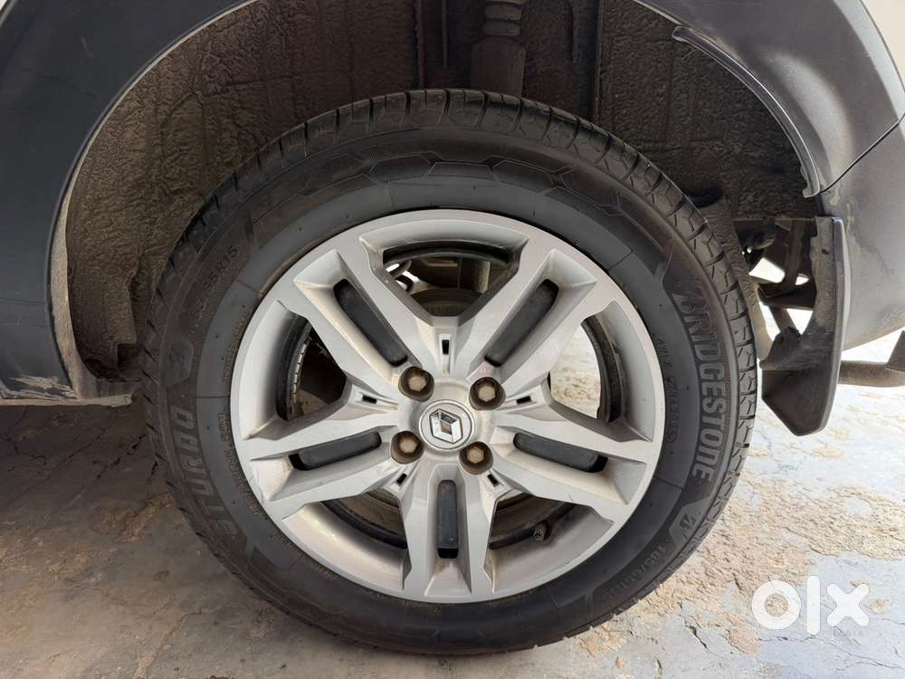 Renault Triber Rxz 2022 , Top End, Dual Tone