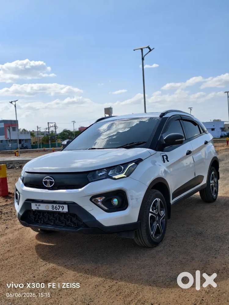 2023 Model 
Xm+s 
Sunroof 
3 Drive Moods 
Tyres 70% 
Insurance Live