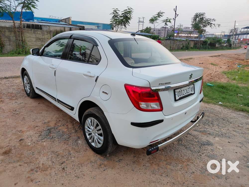 Maruti Suzuki Dzire 1.2 Vxi, 2022, Petrol