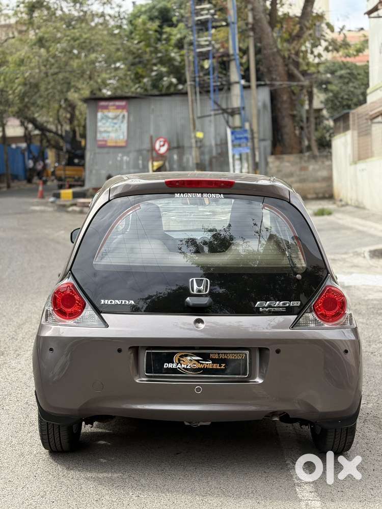 Honda Brio V Automatic, 2014, Petrol