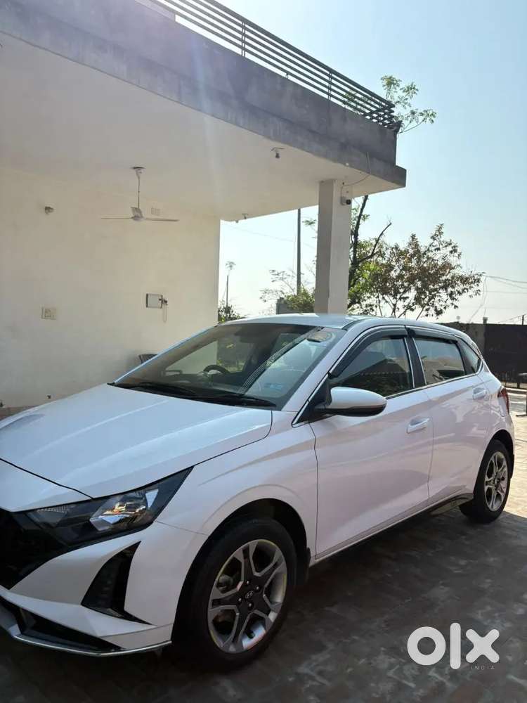 Hyundai New I20 2024 Petrol 17000 Km Driven Vip Number Original Car