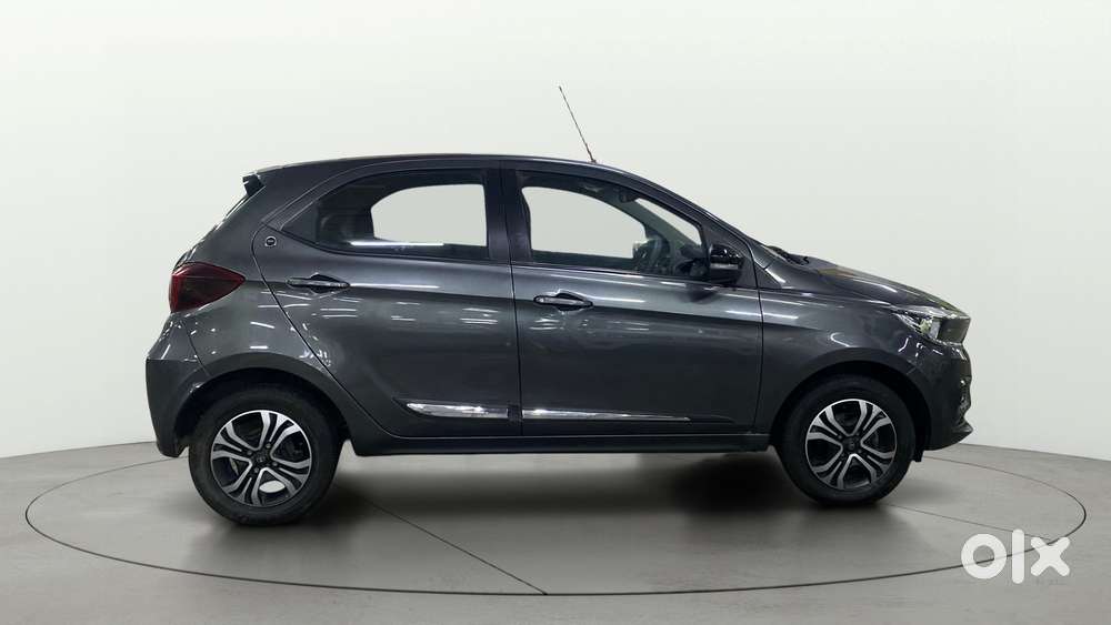 Tata Tiago 1.2 Revotron Xta, 2024, Petrol