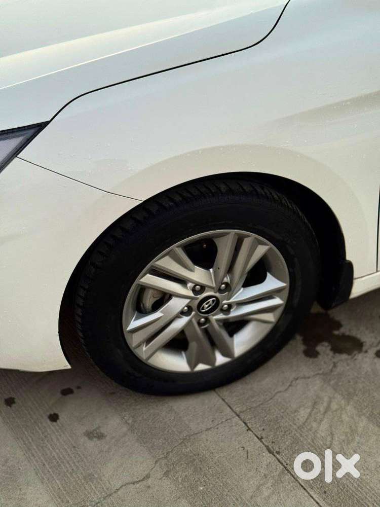 Hyundai Elantra 1.6 S, 2021, Petrol