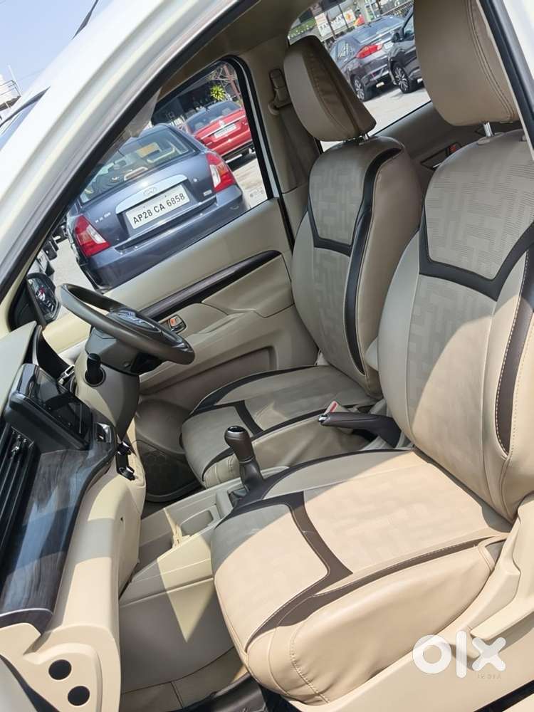 Maruti Suzuki Ertiga 1.3 Zdi Plus, 2024