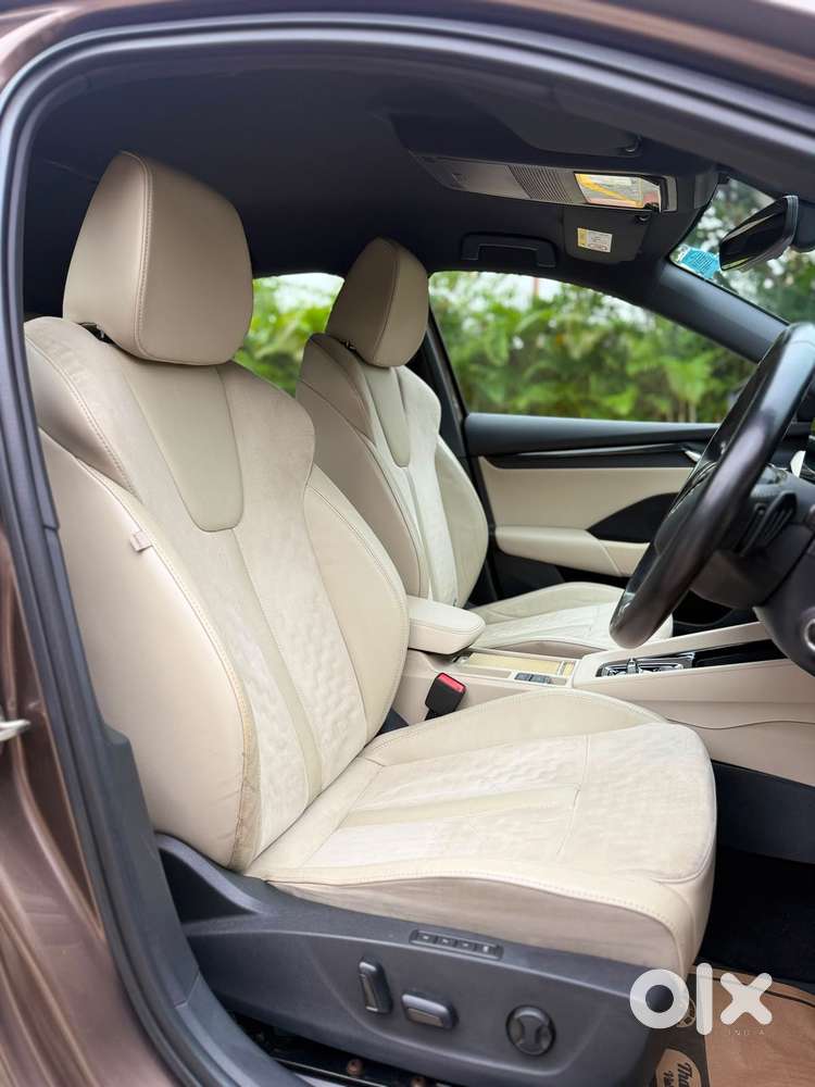 Skoda Octavia 2.0 L K Tsi At, 2022, Petrol