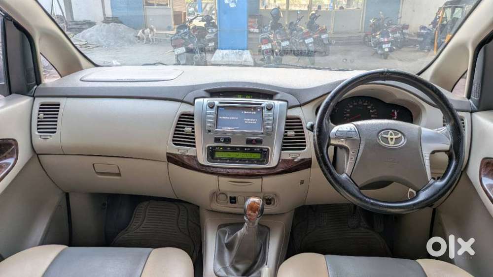 Toyota Innova 2.5 Vx 7 Str, 2015, Diesel