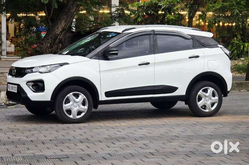 Tata Nexon 1.2 Revotron Xm (s), 2022, Petrol