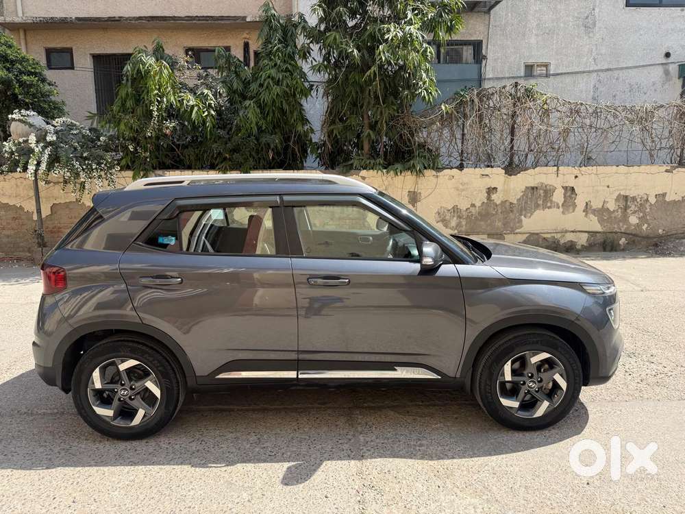 Hyundai Venue 1.0l Turbo Gdi Sx Mt, 2021, Petrol