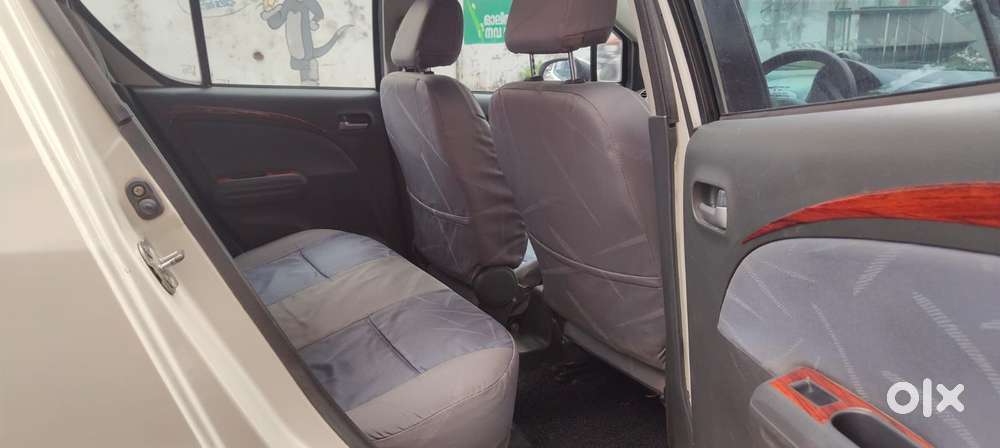 Maruti Suzuki Ritz Vxi, 2011, Petrol