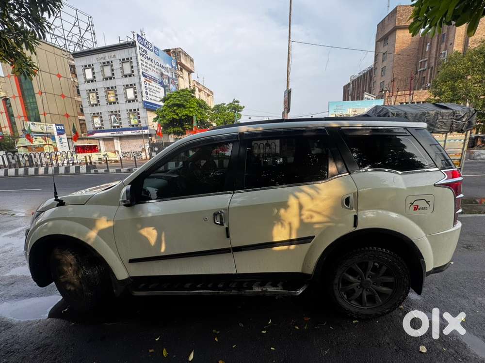 Mahindra Xuv500 2015 Diesel W10