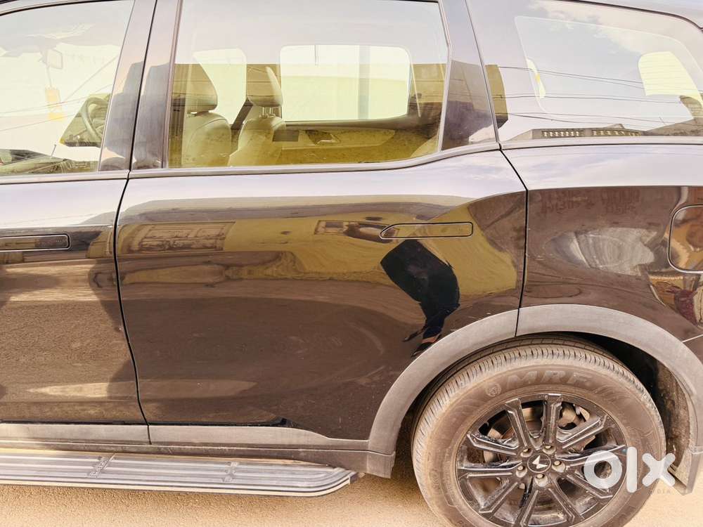 Mahindra Xuv700 Ax7 Diesel 2025