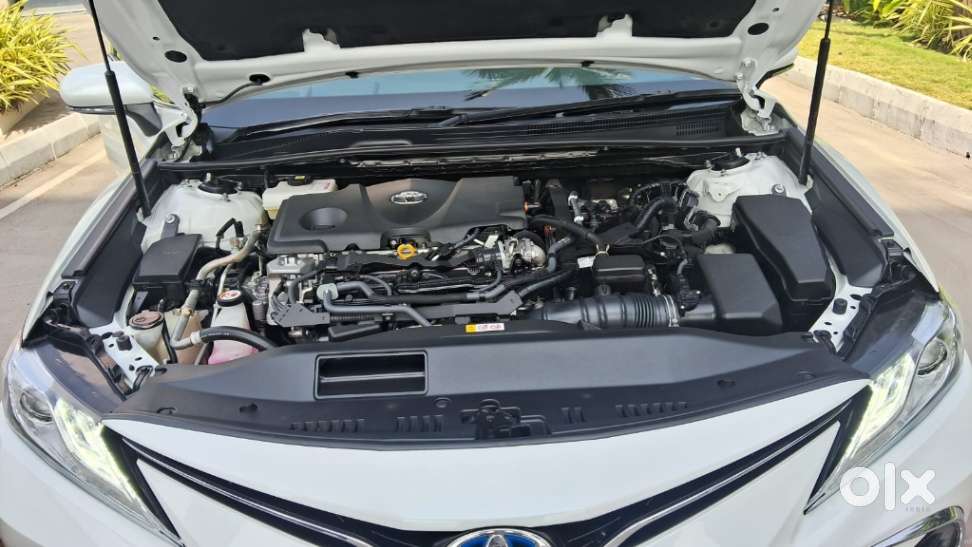 Toyota Camry Hybrid, 2024, Petrol