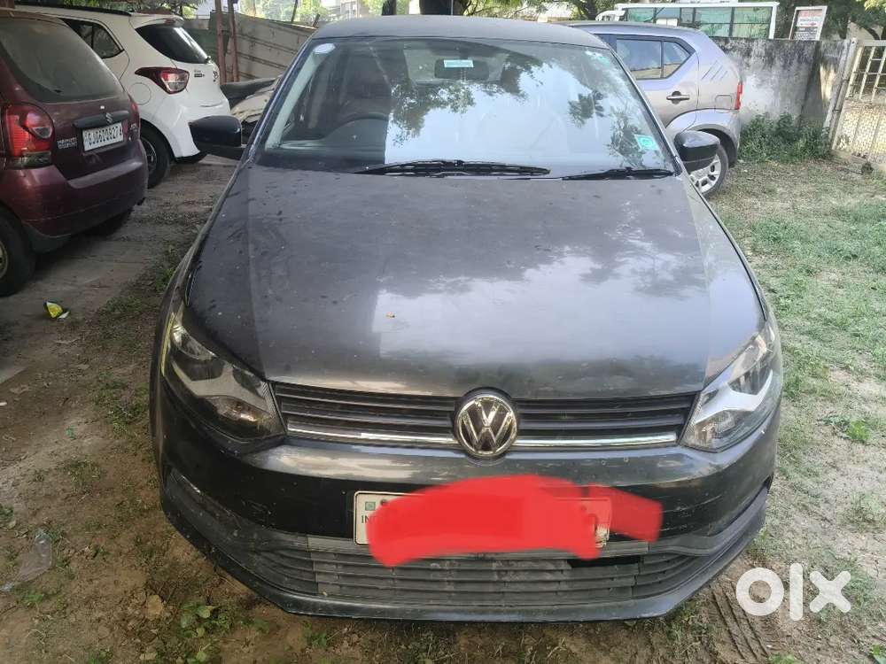 Volkswagen Polo 2015 Car