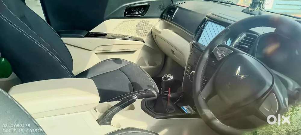 Mahanadra Xuv 300 Sunroof Nice Condition Car Ladi Parsan Use Car