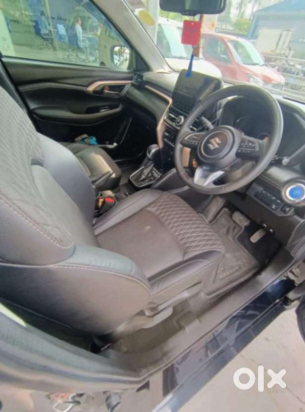 Maruti Suzuki Grand Vitara 1.5 Alpha Plus Intelligent Hybrid Ecvt, 2..