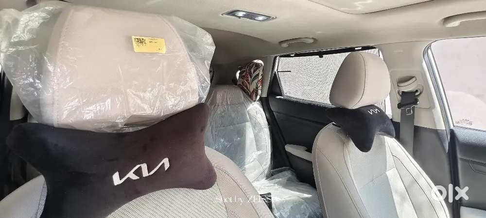 Less Driven And Under Warranty Kia Seltos 2022 October Model Imt