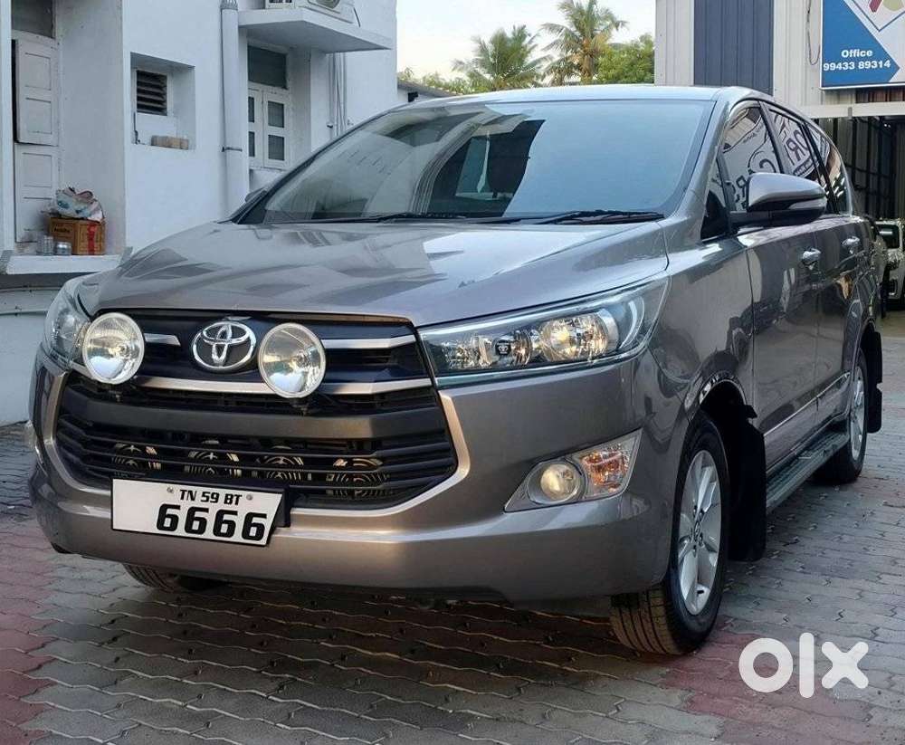Toyota Innova Crysta 2.8 Gx At, 2017, Diesel