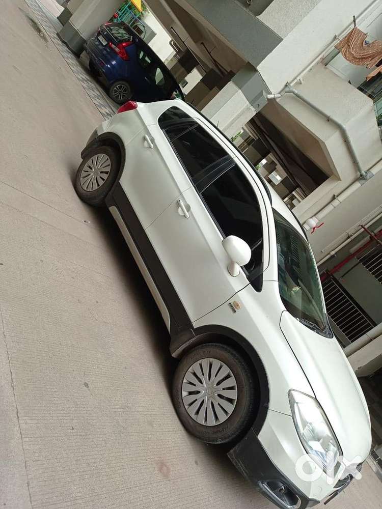 Maruti Suzuki S-cross 2017 Diesel Well Maintained