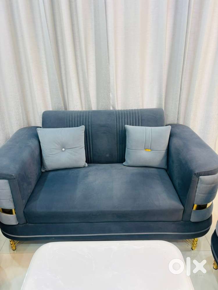 Brand New Condition 6 Seater sofa for Sale Without Table
