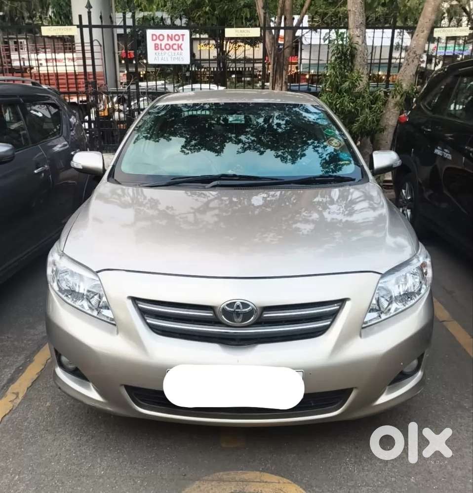 Toyota Corolla Altis 1.8 G, 2011, Petrol