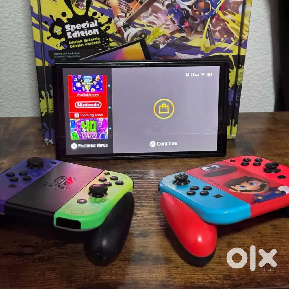 Nintendo Switch (OLED Model) Splatoon 3 Limited Edition Bundle