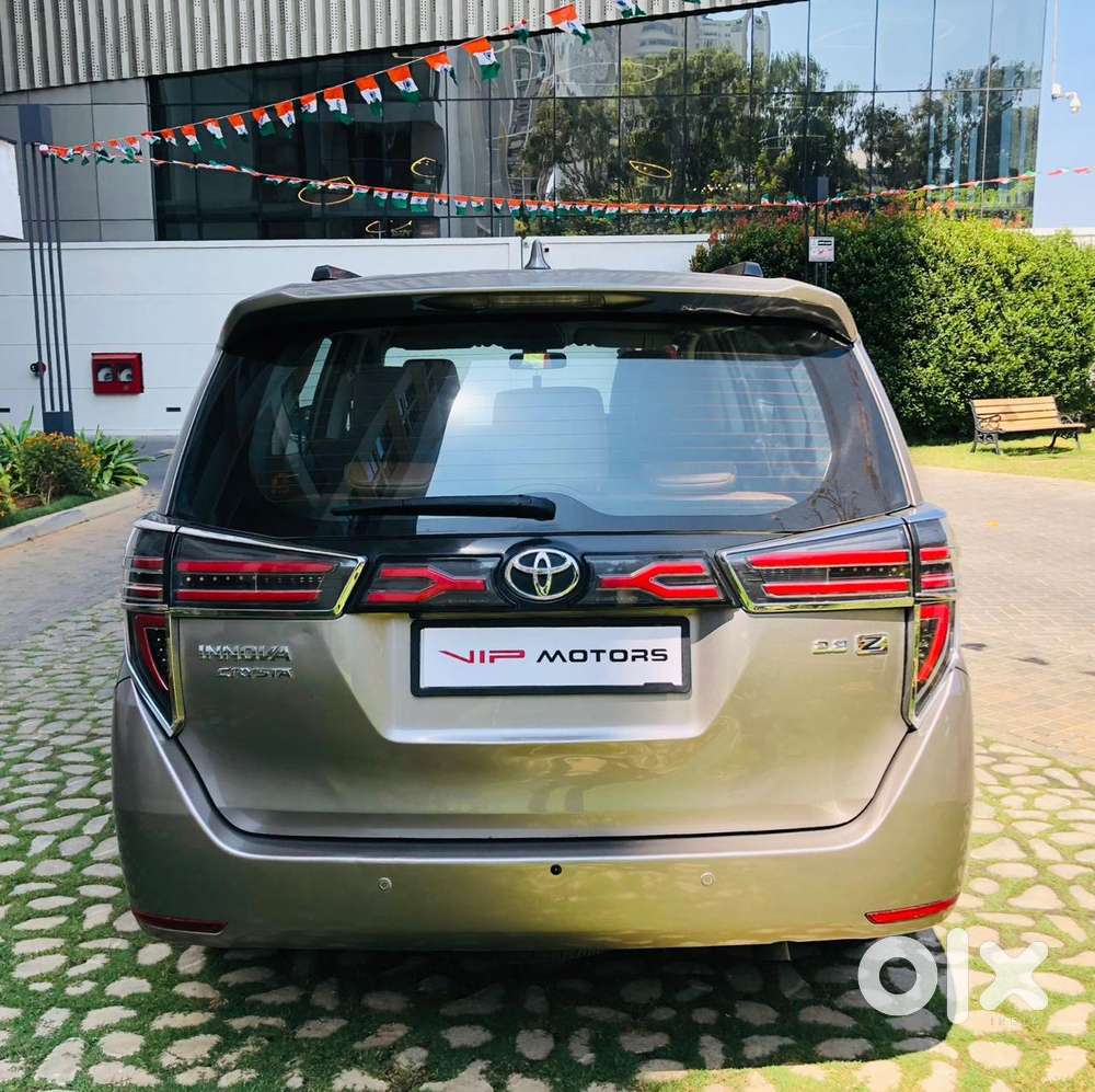 Toyota Innova Crysta