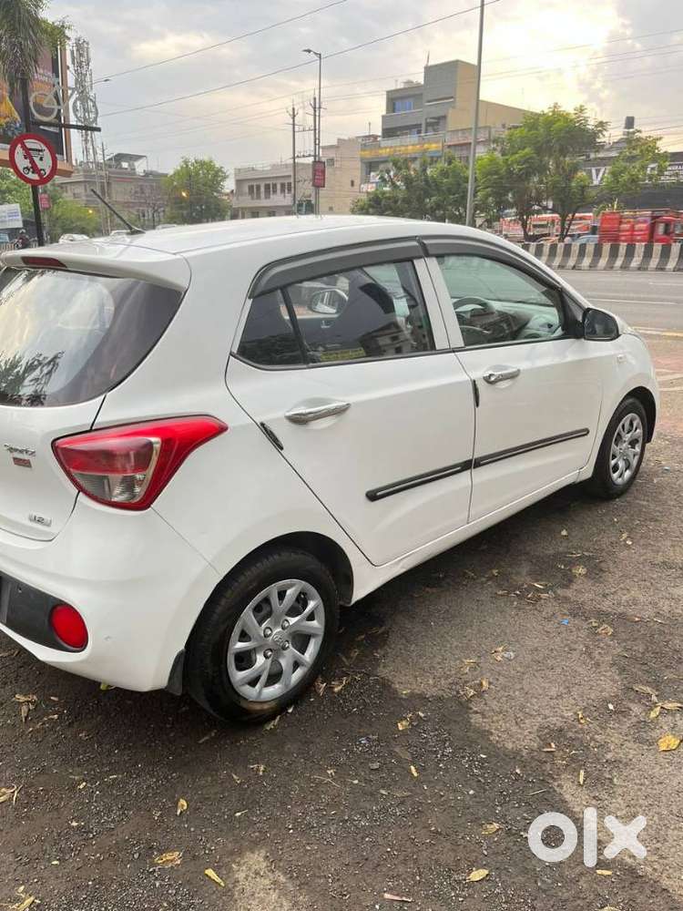 Hyundai Grand I10 Sportz Edition, 2017, Petrol