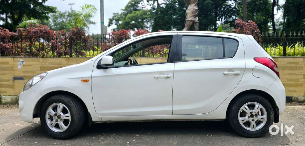 Hyundai I20 1.2 Asta, 2010, Cng & Hybrids