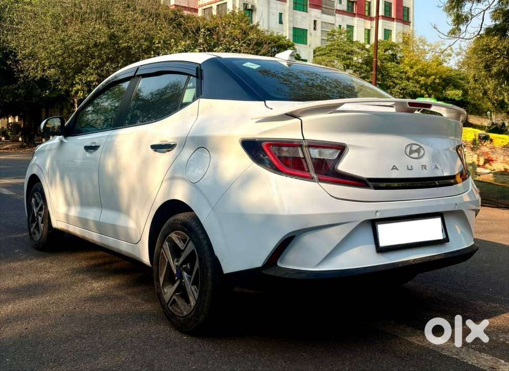 Hyundai Aura 1.2 Sx Cng, 2023, Cng & Hybrids