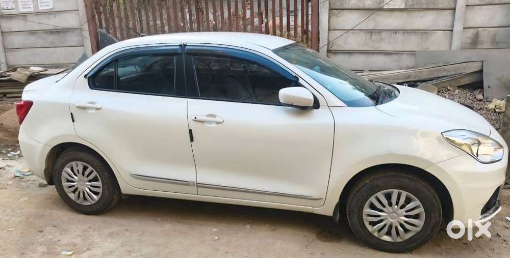 Maruti Suzuki Swift Dzire Vxi Optional, 2023, Petrol