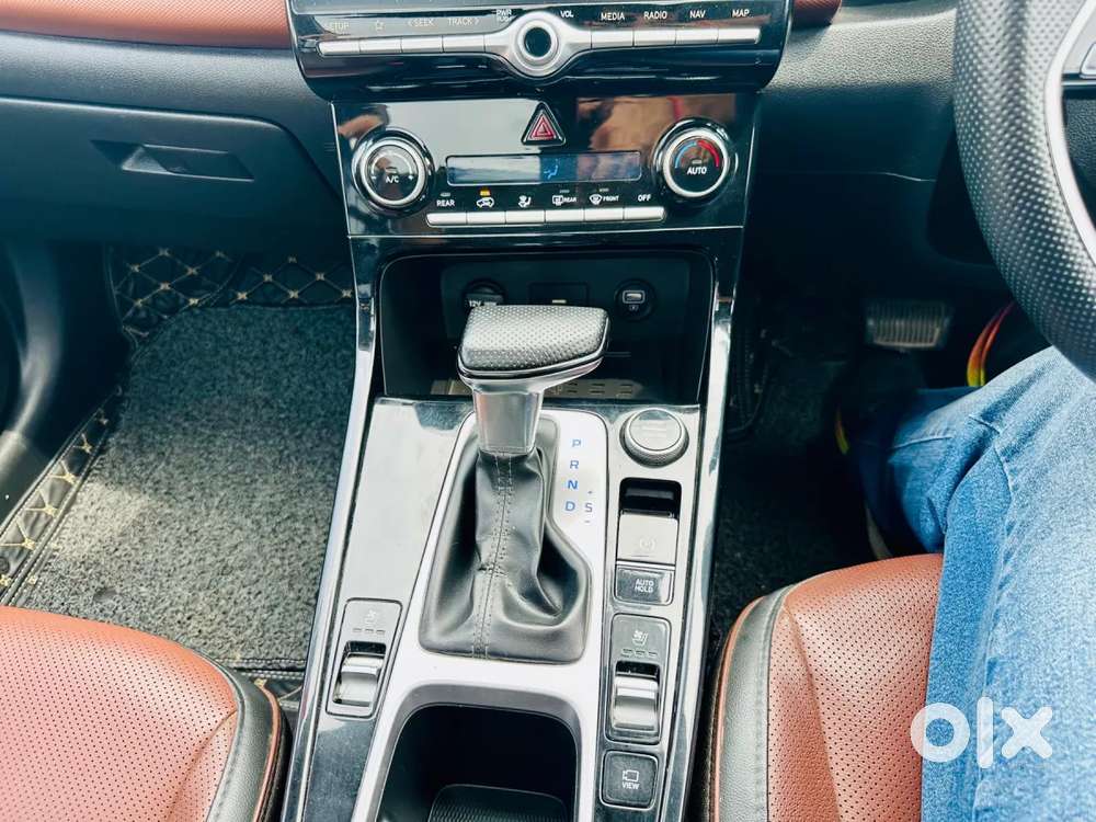 Hyundai Alcazar 1.5 Signature (o) Diesel At 6 Str Dual Tone, 2022, D..