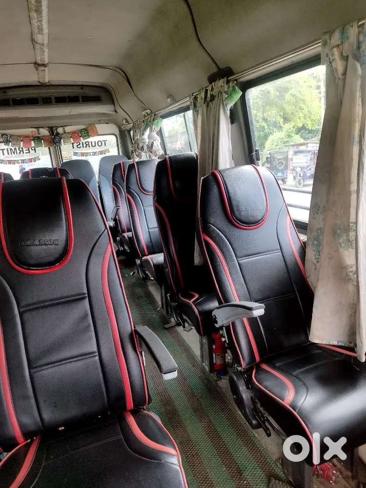 Force Tempo Traveller 17 Seater Ac