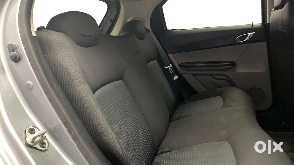 Tata Tiago 1.2 Revotron Xza, 2018, Petrol