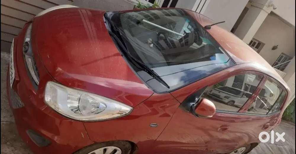 Hyundai I10 Sportz 2012 1st Owner Servicing Done At Trident Showroom