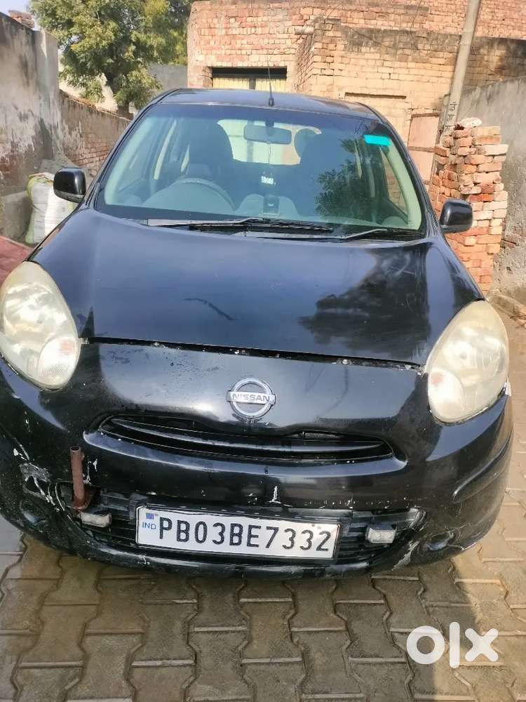 Nissan Patrol 2012 Petrol 105000 Km Driven