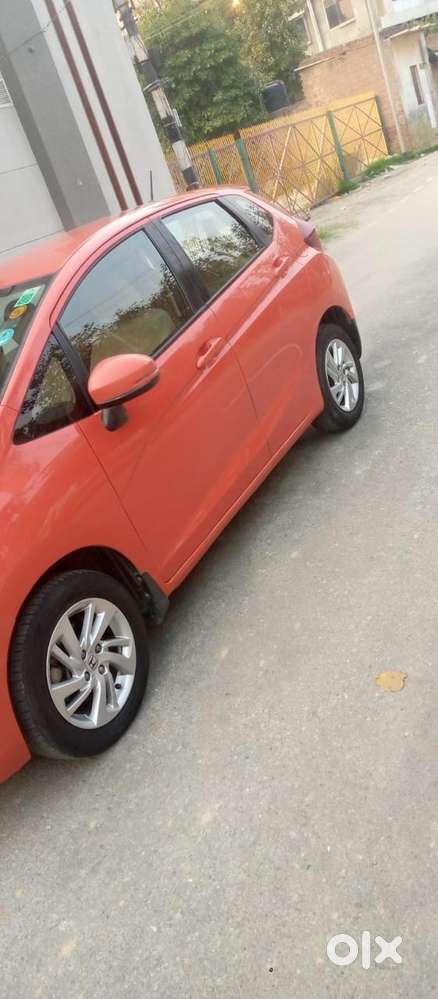 Honda Jazz V Automatic, 2015, Petrol