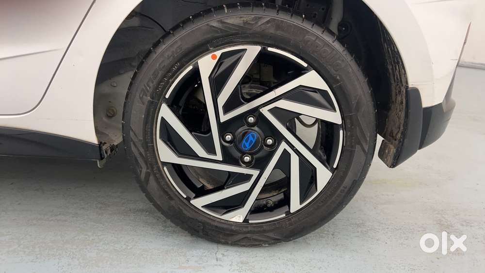 Hyundai New I20 1.2 Asta (o) Ivt, 2024, Petrol