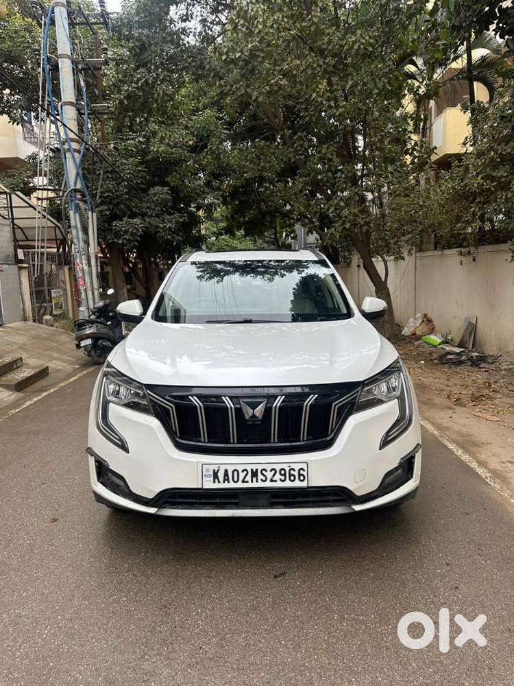 Mahindra Xuv700 2.0 Ax 7 Petrol Mt Str, 2022, Petrol