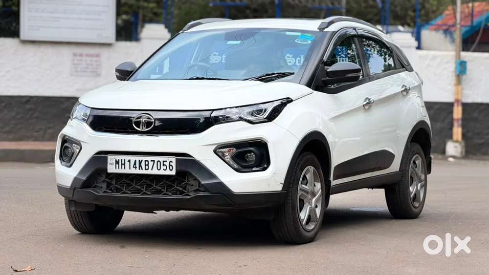 Tata Nexon 1.2 Revotron Xma Amt (s), 2022, Petrol