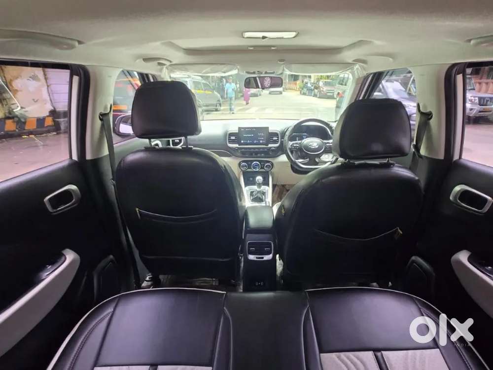 Hyundai Venue 2024 Diesel 33000 Km Driven Manual 1st Owner