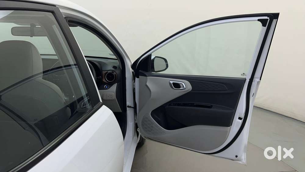 Hyundai Aura Sx 1.2 (o) Petrol, 2024, Petrol