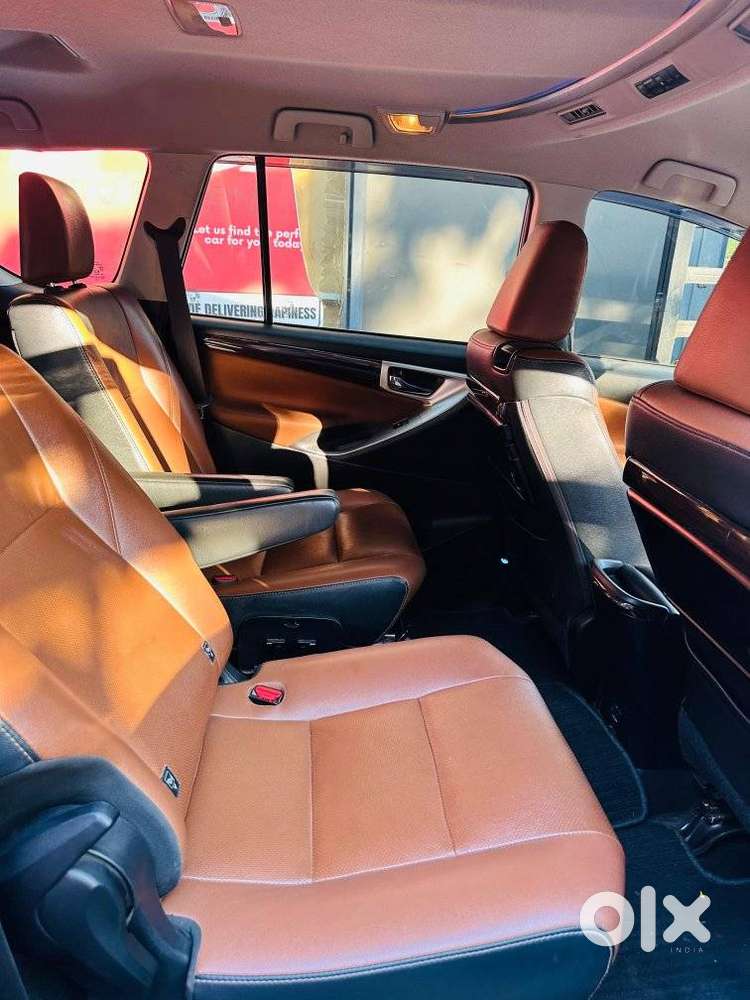 Toyota Innova Crysta 2.8z Automatic, 2021, Diesel