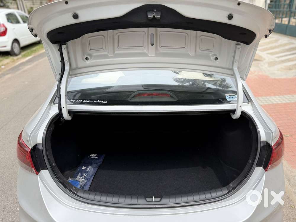 Hyundai Verna 1.6 SX VTVT AT, 2018, Petrol