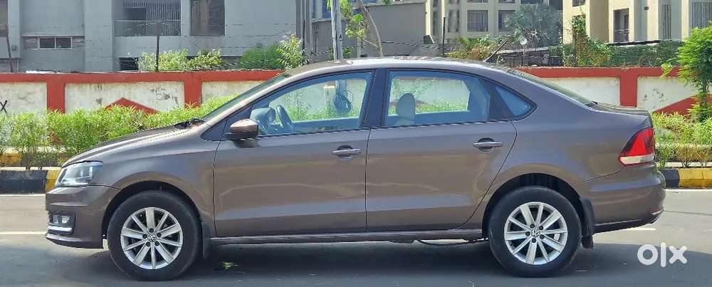 Volkswagen Vento Highline Automatic 2016 Petrol