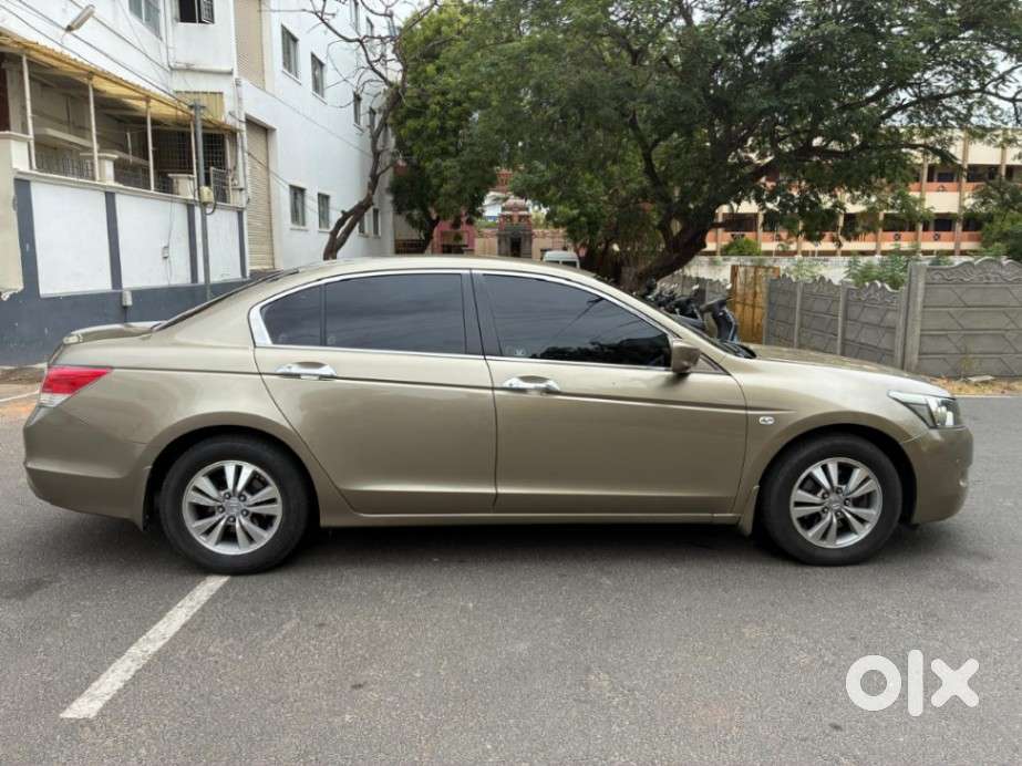 Honda Accord 2.4 Manual, 2009, Petrol