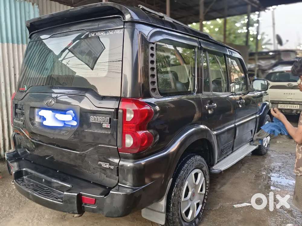 Mahindra Scorpio 2017 Diesel 65216 Km Driven