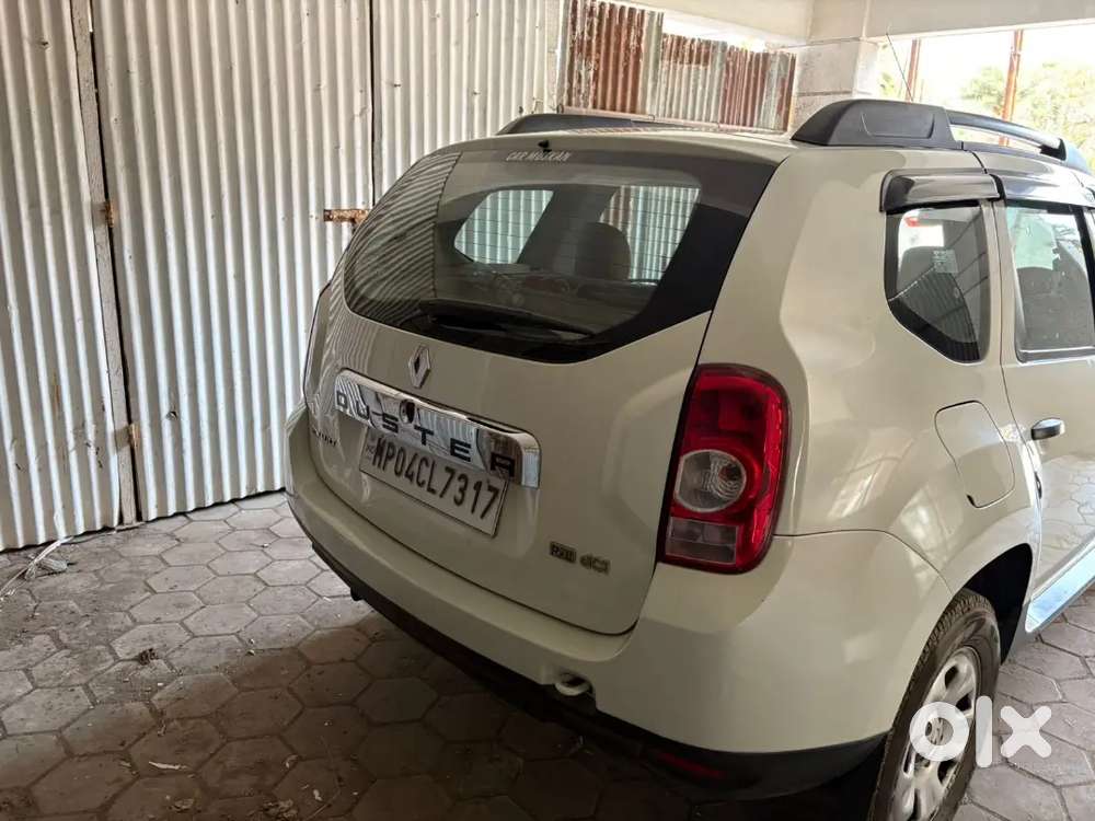 Diesel Gadi Ko Bechna है,स्वयं के द्वारा ही चलाई गई है
