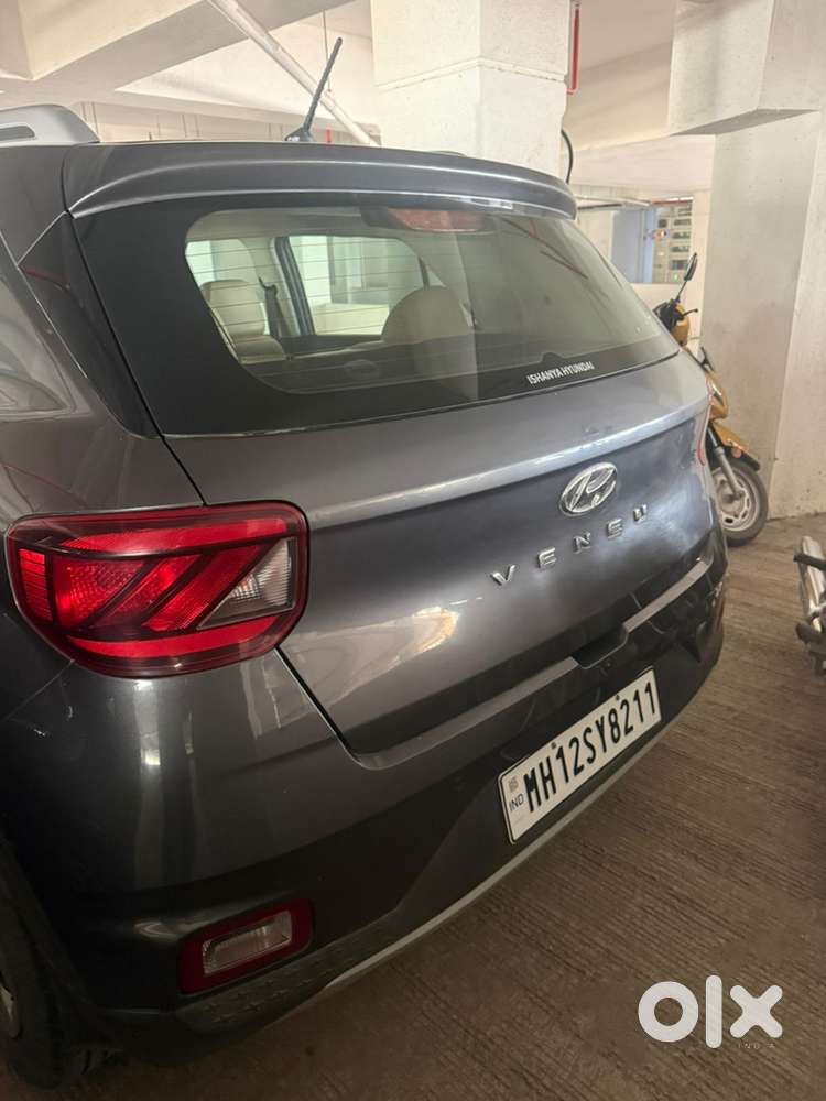 Hyundai Venue Petrol Manual 2020