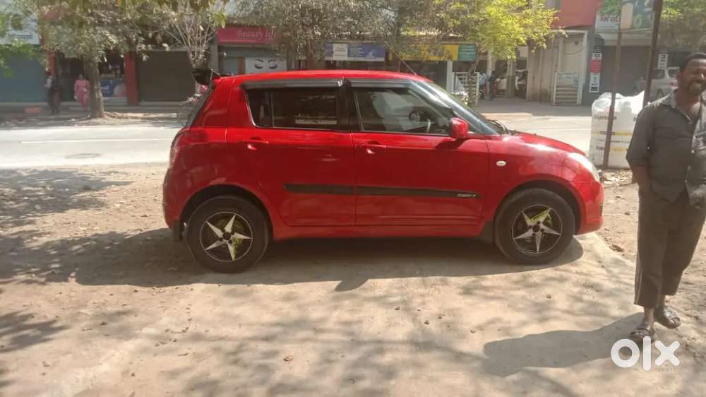 Maruti Suzuki Swift Vxi 2011