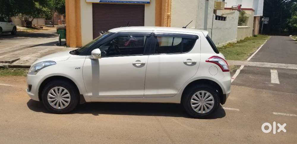 Maruti Suzuki Swift Vxi + Manual, 2014, Petrol